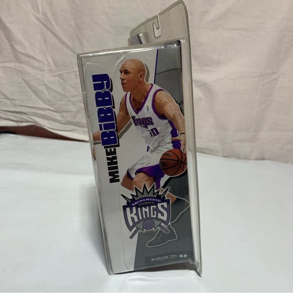 McFarlane Sportspicks: NBA Series 3 Mike Bibby Action Figure - Picture 5 of 7